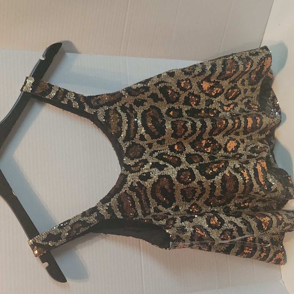 Leppard Print Sequence Top. - image 1